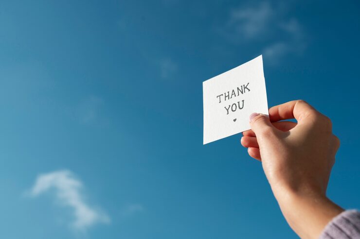 Free Photo note of encouragement on papr