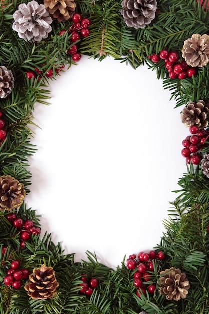 Free Photo wreath with pine cones for christmas