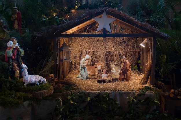 Photo christmas creche with joseph mary and small jesus