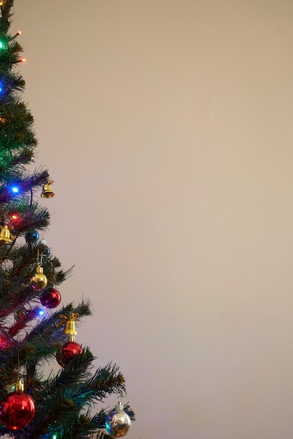 Photo christmas, new year, winter border with branches of christmas tree.