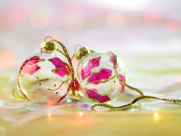 Photo close-up of pink rose on table