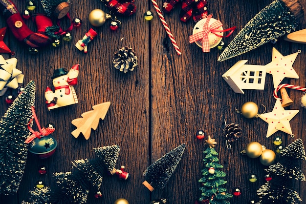 Photo high angle view of christmas decoration on table