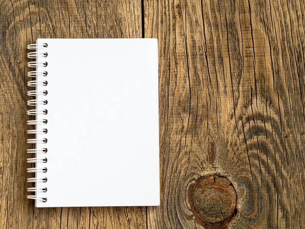 Photo high angle view of paper on table