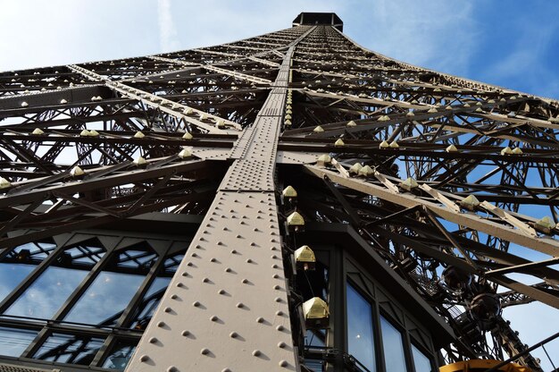 Photo low angle view of bridge