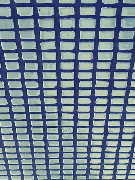 Photo low angle view of metal structure