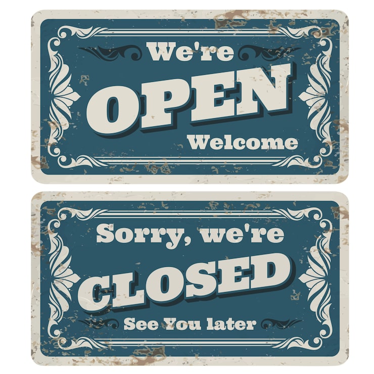 Vector retro open and closed  store or pub signs with rusty metal texture